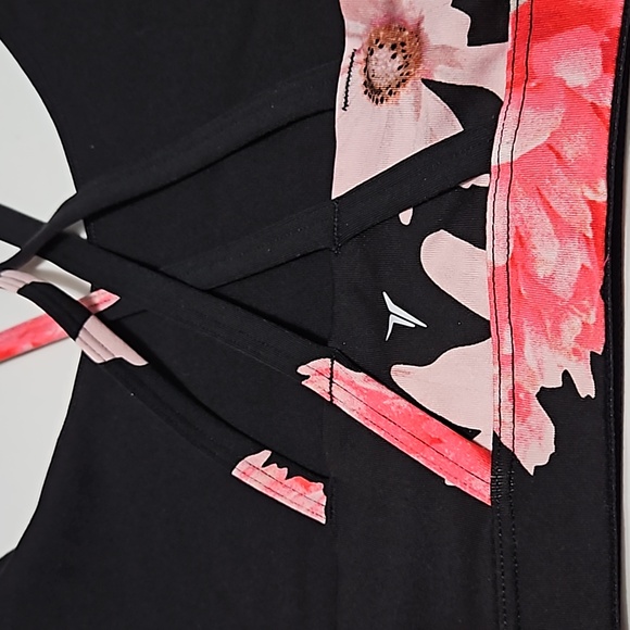 Old Navy Floral Stretch Pull Over Sports Bra Size L #W-772 - Picture 9 of 9